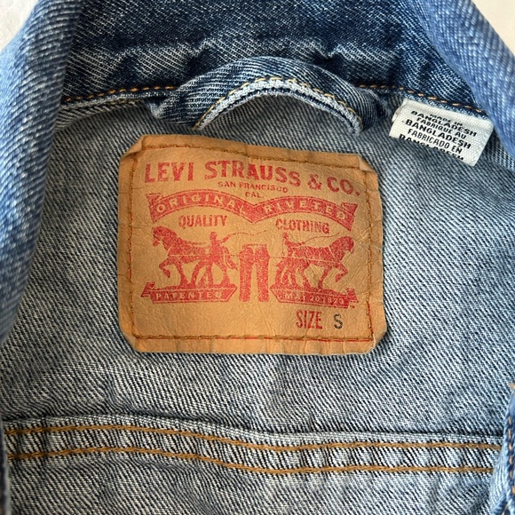 Levi’s Women’s Denim Jacket - size: S - Picture 2 of 6
